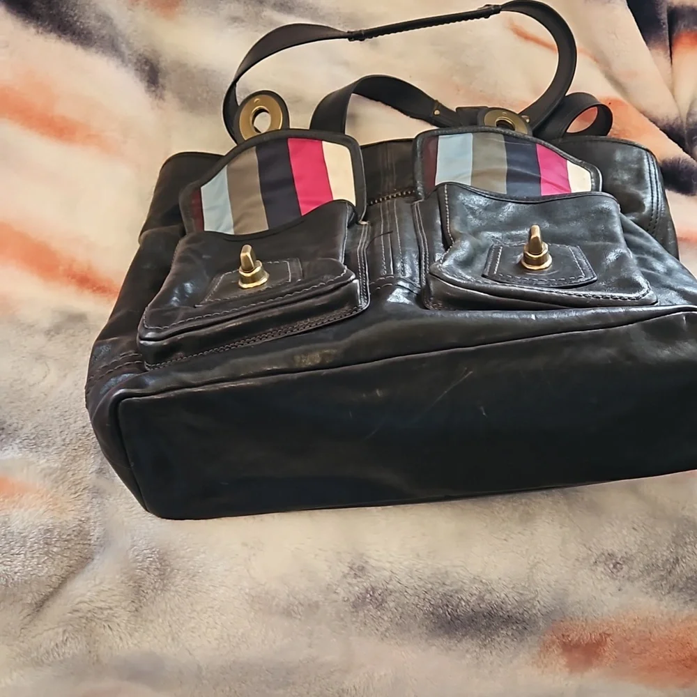 Vintage Coach tote. Dark navy soft leather. No marks or scratches. - Picture 8 of 8